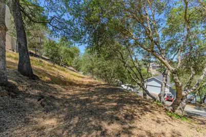 215 Oakhurst Court, Copperopolis, CA 95228 - Photo 6