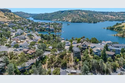 215 Oakhurst Court, Copperopolis, CA 95228 - Photo 14