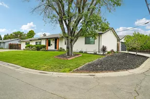 5250 Sonora Way, Carmichael, CA 95608 - Photo 2