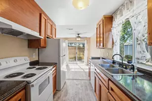 6640 Ibex Woods Ct, Citrus Heights, CA 95621 - Photo 12