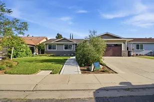6613 Narcisco Way, Hughson, CA 95326 - Photo 2