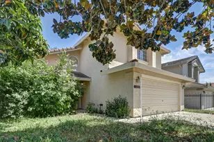 6871 Carnation Ave, Sacramento, CA 95822 - Photo 2