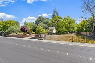 5625 Foothill Rd, Rocklin, CA 95677 - Photo 8