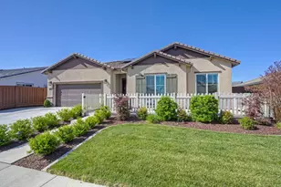 2029 Smith Dr, Woodland, CA 95776 - Photo 2