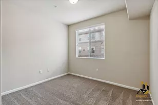 900 Moon Cir, Folsom, CA 95630 - Photo 14