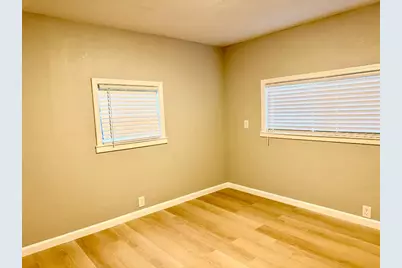 Bonanza, Sacramento, CA 95842 - Photo 10