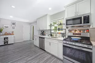 10425 Mills Tower Dr, Rancho Cordova, CA 95670 - Photo 10