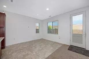 21109 Varietal Ct, Patterson, CA 95363 - Photo 16