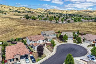 21109 Varietal Ct, Patterson, CA 95363 - Photo 6