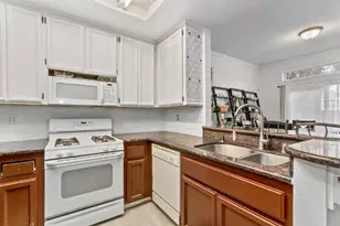 1056 Greene Terrace, Davis, CA 95618 - Photo 10