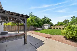 27 Blue Fern Ct, Sacramento, CA 95833 - Photo 42
