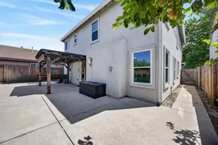27 Blue Fern Ct, Sacramento, CA 95833 - Photo 48