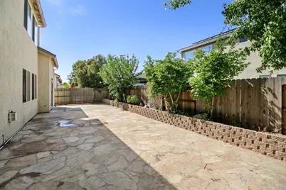 9465 Mainline Drive, Elk Grove, CA 95624 - Photo 40