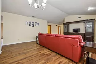 2004 Fernwood Cir, Roseville, CA 95661 - Photo 6