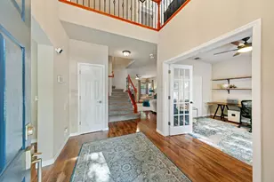 9331 Lakepoint Dr, Elk Grove, CA 95758 - Photo 6