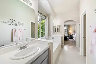 9331 Lakepoint Dr, Elk Grove, CA 95758 - Photo 44