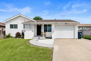1549 Janrick Ave, Sacramento, CA 95832 - Photo 4