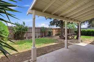1760 Valparaiso Dr, Turlock, CA 95382 - Photo 14