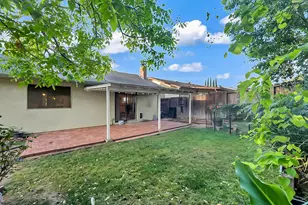 1213 E A St, Oakdale, CA 95361 - Photo 20