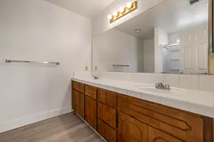 1050 W Tuolumne Rd, Turlock, CA 95382 - Photo 26