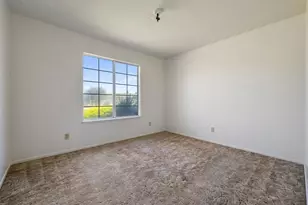 1050 W Tuolumne Rd, Turlock, CA 95382 - Photo 14