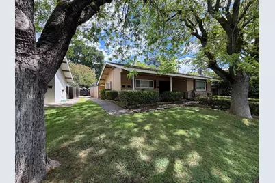 7626 Brentwood Drive, Stockton, CA 95207 - Photo 2