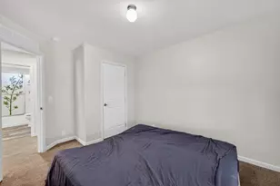 Capital Circle, Sacramento, CA 95828 - Photo 22