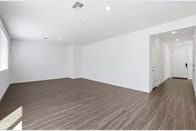 1243 Leonhardt Loop, Lincoln, CA 95648 - Photo 4