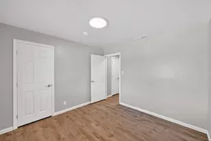 5015 Fruitridge Rd, Sacramento, CA 95820 - Photo 12
