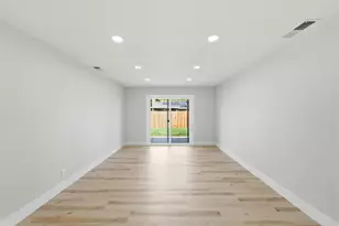 7677 Franklin Blvd, Sacramento, CA 95823 - Photo 14
