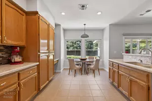 1064 Caragh St, Roseville, CA 95747 - Photo 6