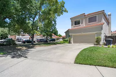 1004 Shasta Avenue, Modesto, CA 95358 - Photo 2