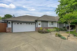8000 Auburn Oaks Village Ln, Citrus Heights, CA 95610 - Photo 4