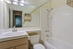8667 Mariners Dr, Stockton, CA 95219 - Photo 16