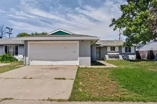 771 771 April Ln, Yuba City, CA 95991 - Photo 2