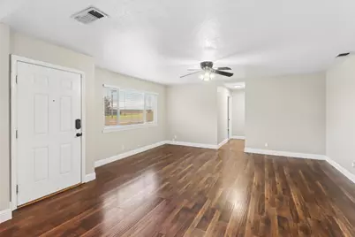 1404 Butterfly Lane, Olivehurst, CA 95961 - Photo 18