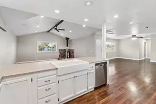 1404 Butterfly Ln, Olivehurst, CA 95961 - Photo 6