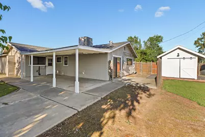 1404 Butterfly Lane, Olivehurst, CA 95961 - Photo 36