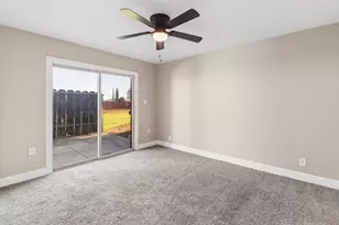1404 Butterfly Ln, Olivehurst, CA 95961 - Photo 22