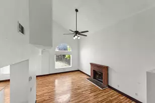 6651 Laguna Park Dr, Elk Grove, CA 95758 - Photo 8
