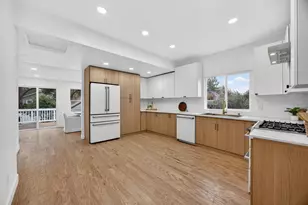 628 42nd St, Sacramento, CA 95819 - Photo 4