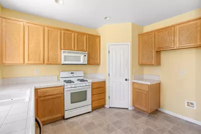 1359 Amaranth Street, Olivehurst, CA 95961 - Photo 12