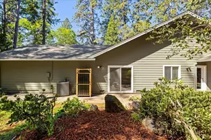 12609 Oak Cir, Grass Valley, CA 95945 - Photo 34
