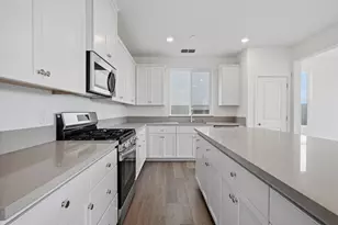3161 Torrente Dr, Roseville, CA 95747 - Photo 6