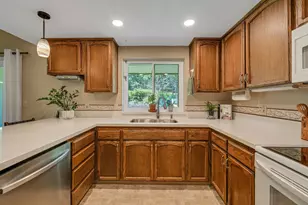 13780 Torrey Pines Dr, Auburn, CA 95602 - Photo 4