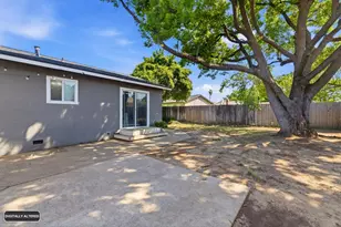 9359 Lujan Dr, Elk Grove, CA 95624 - Photo 32