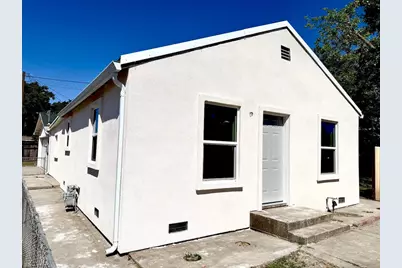 407 S Washington Street, Lodi, CA 95240 - Photo 1