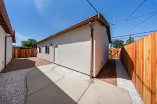 821 Nevada St, Manteca, CA 95337 - Photo 2
