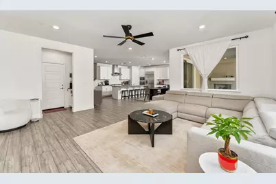 5930 Lakestone Drive, Sacramento, CA 95835 - Photo 12