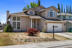 9433 N Tuscany Circle, Stockton, CA 95210 - Photo 2